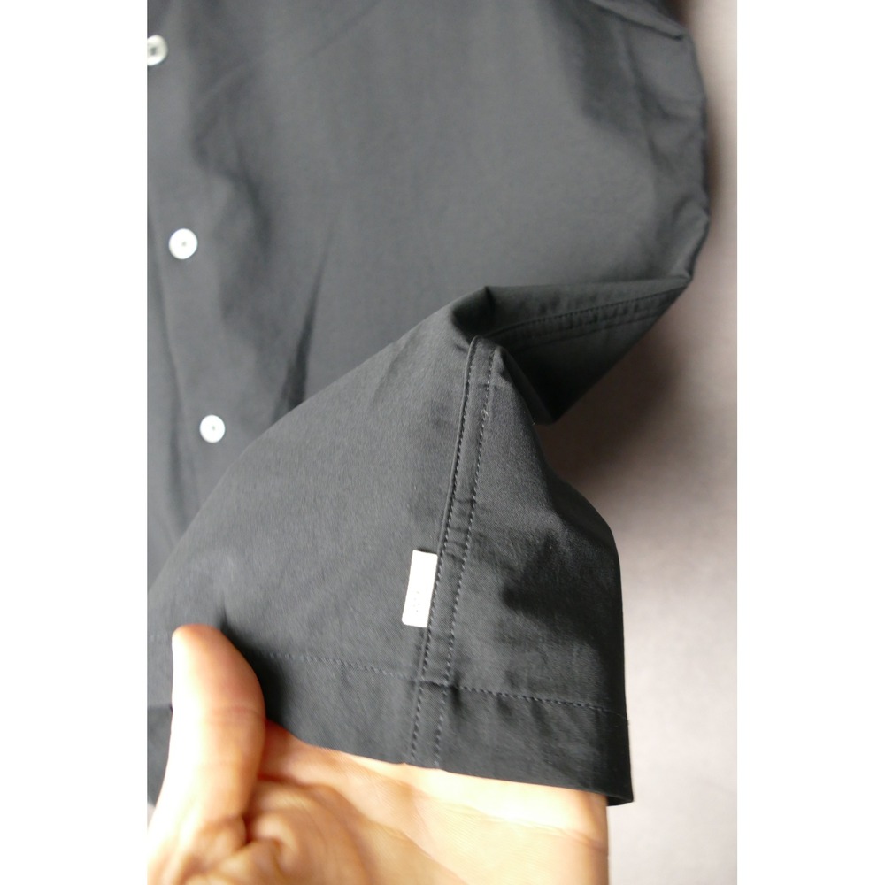 Vuori Mens Short Sleeve Button Up Shirt Dark Gray Size M Polyester‎ Blend - Picture 4 of 10